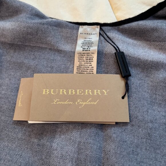 NWT Burberry Charcoal Plaid Cape/Wrap - Picture 4 of 7